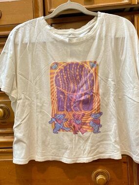 Old Navy White Short Sleeve Tee with Purple & Pink Graphic